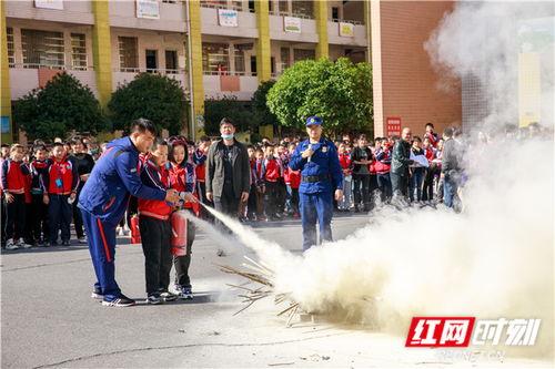 消防演练视频,关键时刻如何应对火灾危机